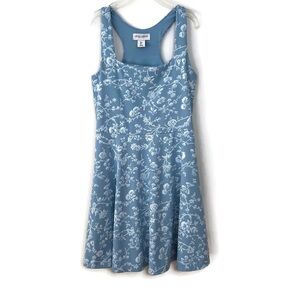 Laura Ashley Blue Floral Size Small Tennis Golf Pickleball Dress Shelf Bra